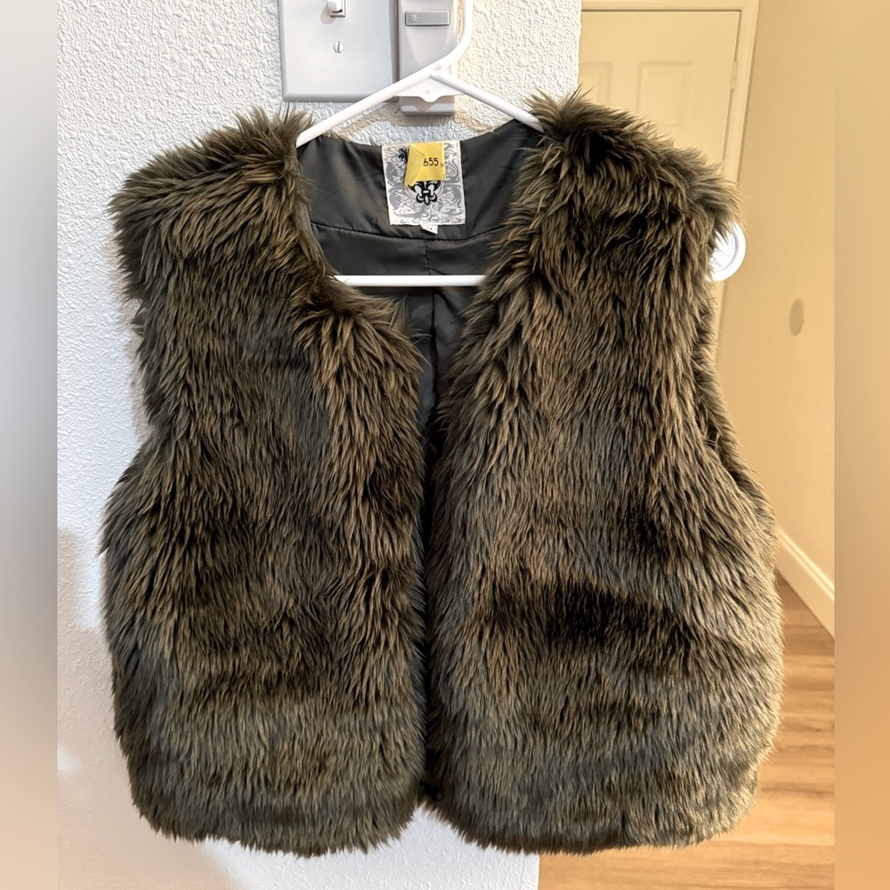 Vocal Faux Fur Vest